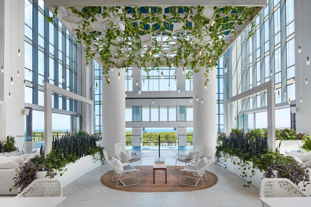 Sentral Michigan Avenue Aparthotel Chicago Eksteriør bilde The lobby of the hotel