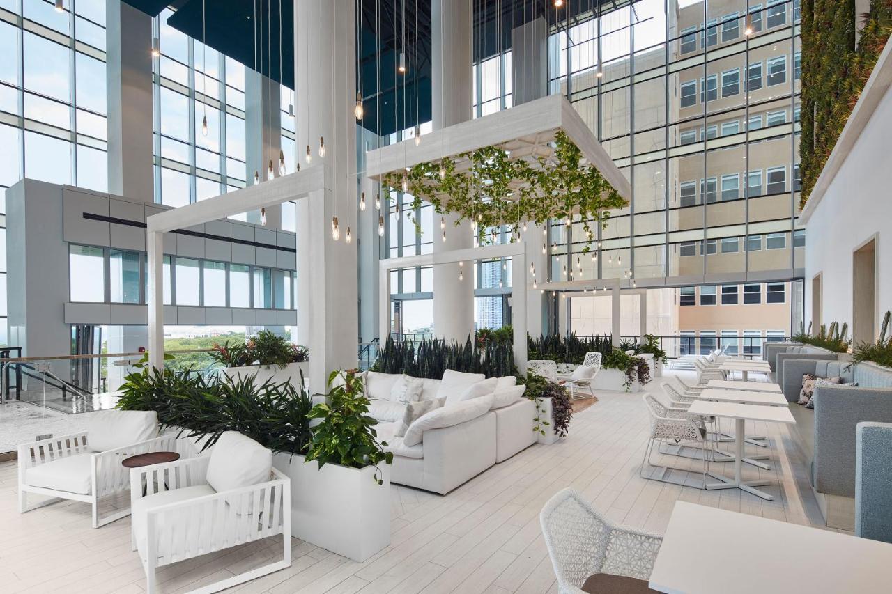 Sentral Michigan Avenue Aparthotel Chicago Eksteriør bilde The interior of the new terminal