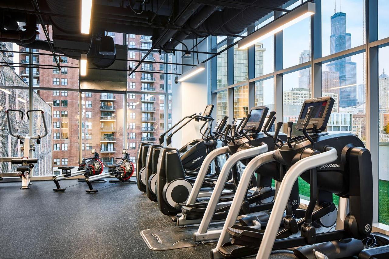 Sentral Michigan Avenue Aparthotel Chicago Eksteriør bilde The fitness center